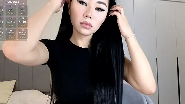 Snapshot of asianqueeny chatting on March 8, 2026, 5:50 pm asianqueeny online show from March 8, 2026, 5:50 pm