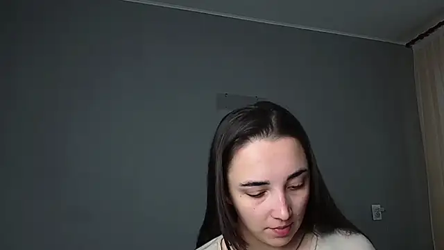 Eva Gloryy online show from May 21, 2026, 1:40 pm