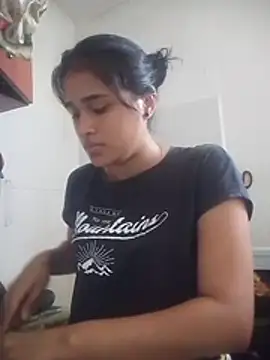Morenalatina-hotsex online show from August 8, 2026, 5:37 pm