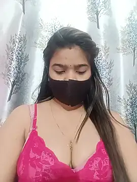 Simran-001 online show from May 30, 2026, 12:13 pm