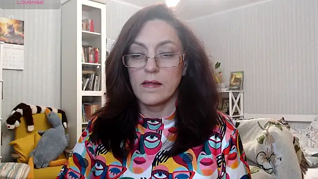 Soffya Soy online show from May 17, 2026, 6:48 pm