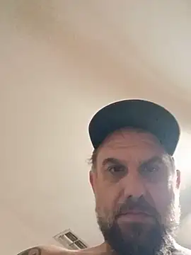 mrcox420 online show from August 3, 2026, 4:00 am