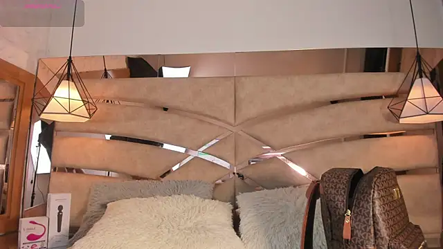 Bonet iris online show from July 1, 2026, 11:12 am