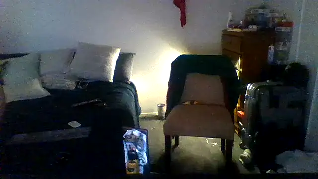 Snapshot of TAIZWRLD chatting on July 13, 2026, 4:48 am TAIZWRLD online show from July 13, 2026, 4:48 am