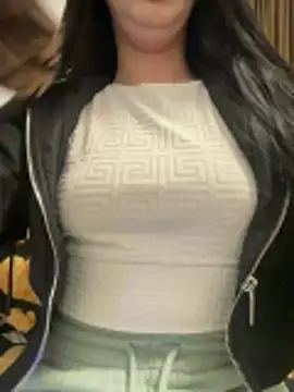 Snapshot of Robexxmia chatting on April 9, 2026, 11:43 pm Robexxmia online show from April 9, 2026, 11:43 pm