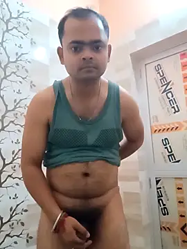 guavam65 online show from April 28, 2026, 3:06 pm