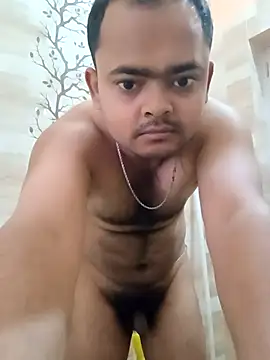 guavam65 online show from May 1, 2026, 1:43 am
