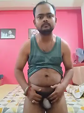 guavam65 online show from May 19, 2026, 4:13 pm