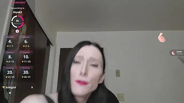 Ivyrose4999 online show from June 18, 2026, 2:54 pm