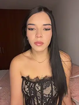 eileensophi online show from July 3, 2026, 3:35 am