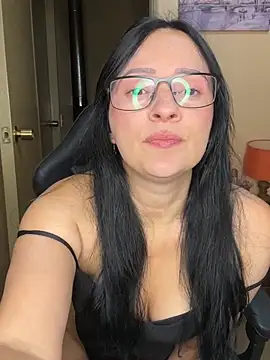 ValeriaVixen online show from July 8, 2026, 9:08 pm