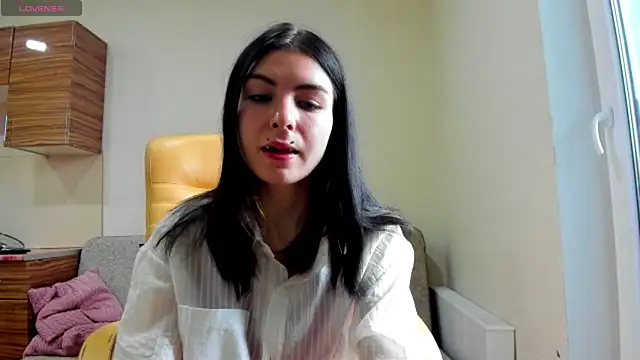 ErlinaBuoy online show from July 12, 2026, 6:48 am