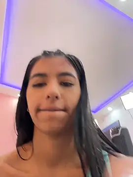Snapshot of eva_roseee chatting on June 18, 2026, 4:00 pm eva roseee online show from June 18, 2026, 4:00 pm
