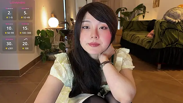 nanaliu6 online show from March 19, 2026, 10:52 am