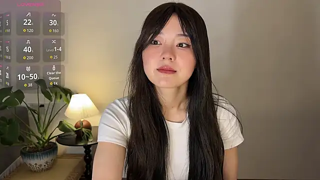 nanaliu6 online show from April 10, 2026, 2:06 am