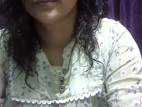 Snapshot of Your_cutiepie_ chatting on June 1, 2026, 7:48 pm Your cutiepie online show from June 1, 2026, 7:48 pm