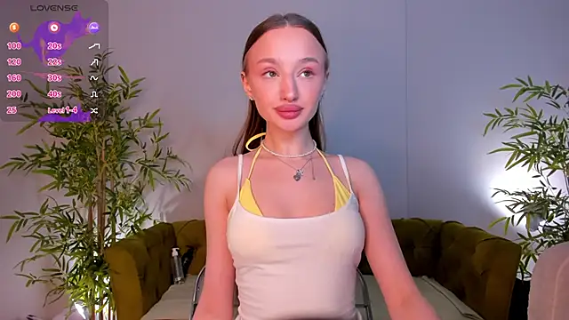 miiss  lulu online show from May 19, 2026, 1:56 am