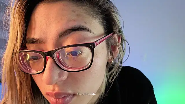 Carolblonde online show from June 14, 2026, 2:24 am