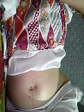 Snapshot of lovely----bhabhi chatting on February 18, 2026, 4:58 pm lovely----bhabhi online show from February 18, 2026, 4:58 pm