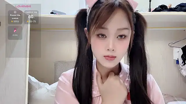 yueyue2003 online show from March 22, 2026, 12:52 pm