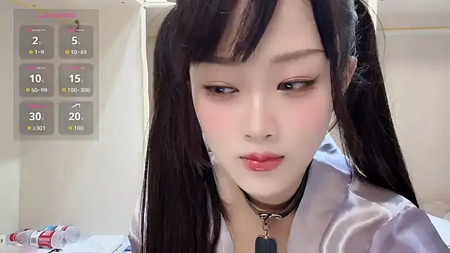 yueyue2003 online show from April 6, 2026, 12:17 pm