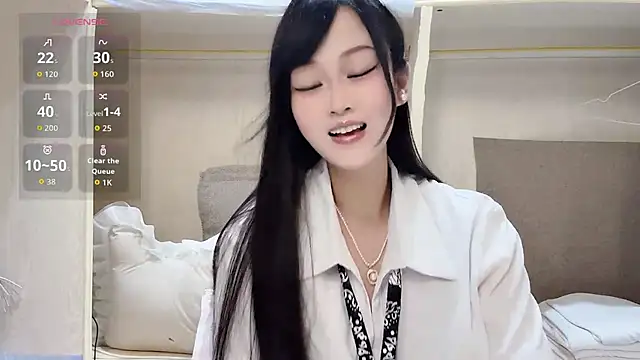 yueyue2003 online show from July 31, 2026, 12:04 pm