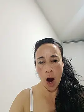 Coeur de luxure online show from July 26, 2026, 11:22 pm