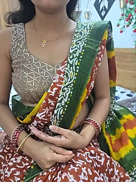 RealcoupleP online show from May 18, 2026, 4:35 pm
