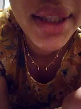 Sexlove1xo online show from May 24, 2026, 11:37 am