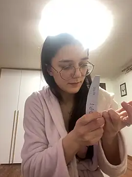 brinkangelikaa online show from February 28, 2025, 8:18 pm
