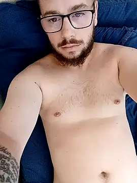 pikashot93 online show from February 24, 2025, 2:04 pm