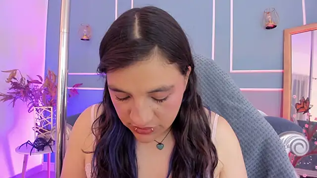 TaraTaylorr online show from July 13, 2026, 3:42 am