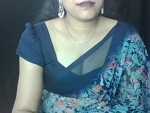 Snapshot of sugandha_bhabhi chatting on July 16, 2026, 5:19 pm sugandha bhabhi online show from July 16, 2026, 5:19 pm