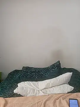 Missvixen81 online show from July 6, 2026, 1:41 pm