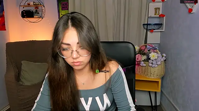 kiki swan online show from June 25, 2026, 7:18 pm