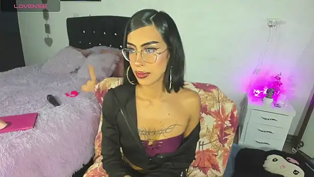 Snapshot of verodaza chatting on June 19, 2026, 6:07 am verodaza online show from June 19, 2026, 6:07 am