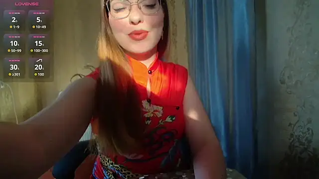 Snapshot of Leila_Kissyu chatting on May 7, 2026, 3:39 pm Leila Kissyu online show from May 7, 2026, 3:39 pm