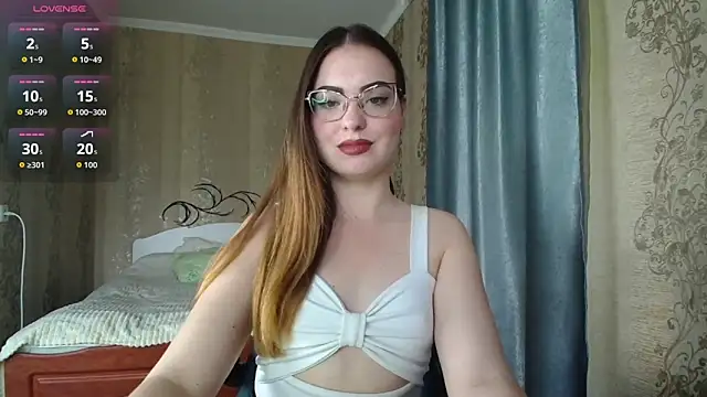 Snapshot of Leila_Kissyu chatting on May 20, 2026, 10:32 am Leila Kissyu online show from May 20, 2026, 10:32 am