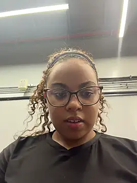 AlesiaCooper online show from July 18, 2026, 4:27 am