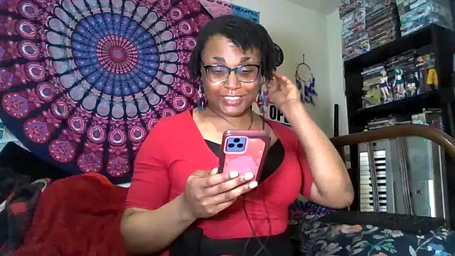 Snapshot of GardeniaFields chatting on June 13, 2026, 5:49 am GardeniaFields online show from June 13, 2026, 5:49 am