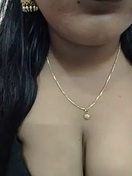Snapshot of priya_00143 chatting on July 17, 2026, 6:13 pm priya 00143 online show from July 17, 2026, 6:13 pm