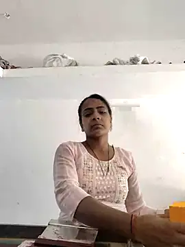indiancute43 online show from June 1, 2026, 5:31 am