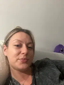 AnnastasiaMills online show from June 25, 2026, 11:20 pm