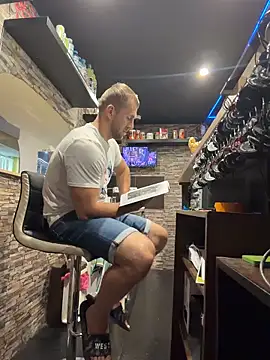 trainwithme online show from July 14, 2026, 6:18 am