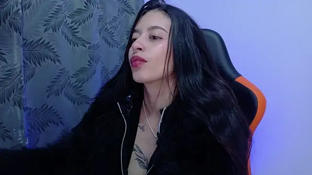 Misscarolsph online show from June 9, 2026, 8:42 pm