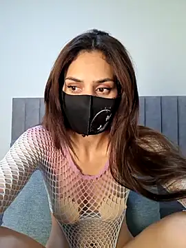 Assil sexy online show from June 17, 2026, 10:21 pm