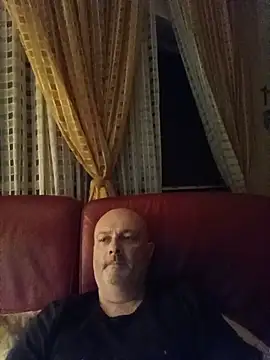 Alexis Bull online show from July 14, 2026, 10:48 pm