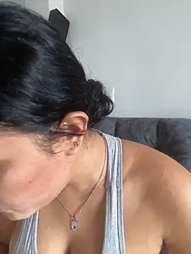carlafox05 online show from May 19, 2026, 2:34 pm