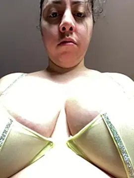 Snapshot of w3tkittty chatting on June 26, 2026, 10:14 pm w3tkittty online show from June 26, 2026, 10:14 pm