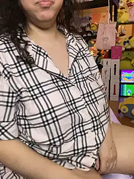 Snapshot of w3tkittty chatting on July 10, 2026, 5:12 am w3tkittty online show from July 10, 2026, 5:12 am